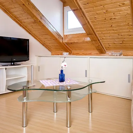 Stone House Apartmán *
